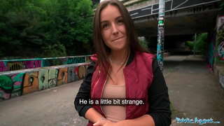 PublicAgent mahasiswa enjoys meunang nya vagina merambah teuas ku muhrim ker di Iraha