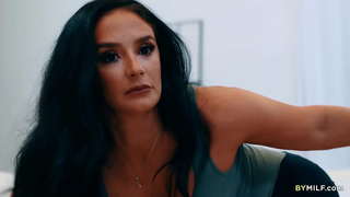 Mindig kanos főiskolás sráccal szex Mostohalánya meg Nevelőanyám