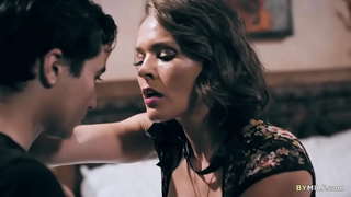 Të mërzitur e Rinj të Afërmit Dëshiron Të Fuck fqinj të Nxehtë MILF Krissy Lynn