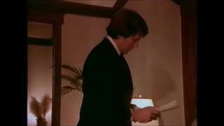 Вирҷиния (1983) ҷаноб Комилиятро