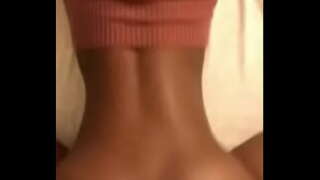 Go asal beag ach deas a bheith Kiesha