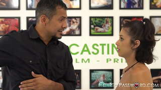 Sekoittaen teini on karkea seksiä stud