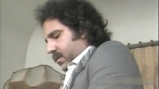 Blewog Prydain Fenyw Yn Cum Y Tu Mewn