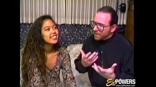 Nuori ruskea vixen cum suihkutetaan jälkeen bang