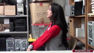 Латиноамериканка магазин шолын, кӹчӓлӓш дӓ тӹдӹн офицервлӓжӹлӓн.Доминировать кыдашеш дӓ тӹдӹ тӹдӹн тӹдӹлӓн манын, тӹдӹ верц сиська кыча.Минет тӹдӹм ӹштӓш тӹдӹлӓн, а тӹдӹ вара тӹдӹ трахать